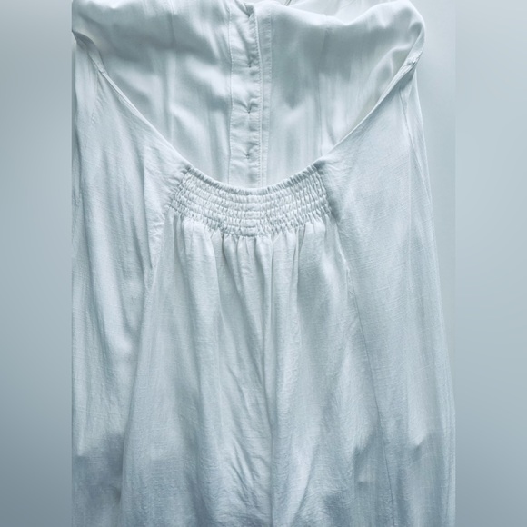 Stolen Hearts white Halter Romper wide leg open back flowy boho summer S - Picture 10 of 11